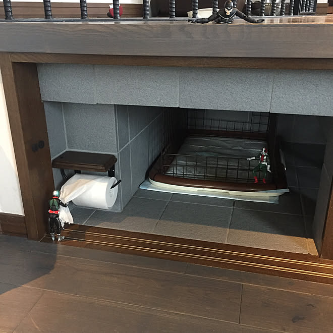 バス トイレ 犬用トイレ Diy トイレットペーパーホルダー S H フィギュアアーツ などのインテリア実例 17 11 23 11 18 27 Roomclip ルームクリップ