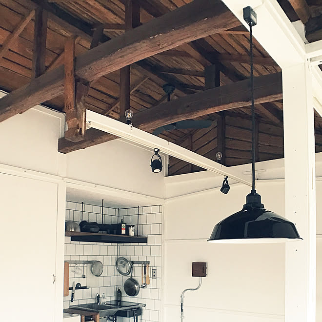 壁 天井 ブルックリン 古民家リノベーション あらわしの梁 天井 などのインテリア実例 19 02 11 12 43 41 Roomclip ルームクリップ