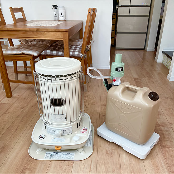 アラジンポリカンポンプ トキラボ 灯油ポリタンク コロナストーブ 山善 などのインテリア実例 11 19 16 51 05 Roomclip ルームクリップ アラジンポリカンポンプ トキラボ 灯油ポリタンク コロナストーブ 山善 などのインテリア実例 11 19 16 51 05 Roomclip ルームクリップ