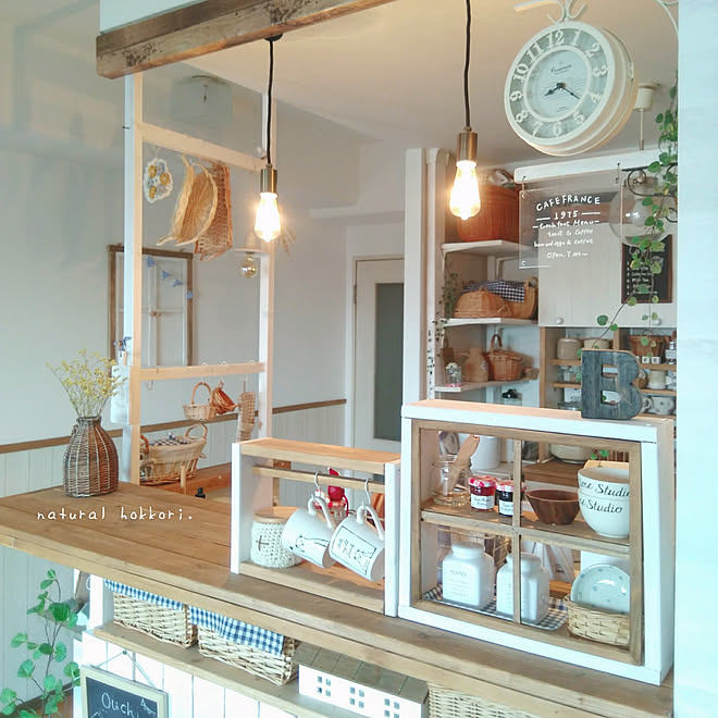 玄関/入り口/カフェ風インテリア/ナチュラルインテリア/DIYでお部屋作り/板壁DIY&hellip;などのインテリア実例 20181116