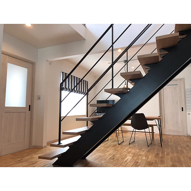 スケルトン階段 リビングドア パナソニック建材 無垢の床 鉄骨階段 などのインテリア実例 19 05 11 13 51 28 Roomclip ルームクリップ