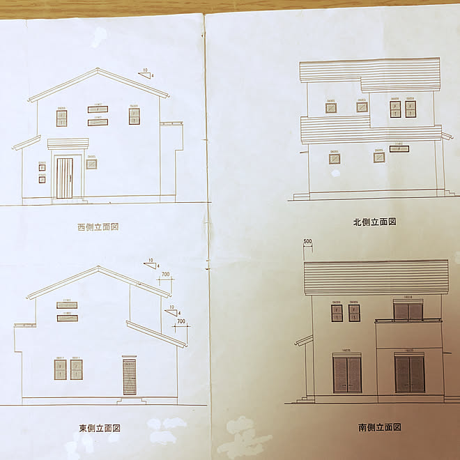 立面図 外壁 黒い屋根 白い家 マイホーム記録 などのインテリア実例 01 13 21 31 52 Roomclip ルームクリップ