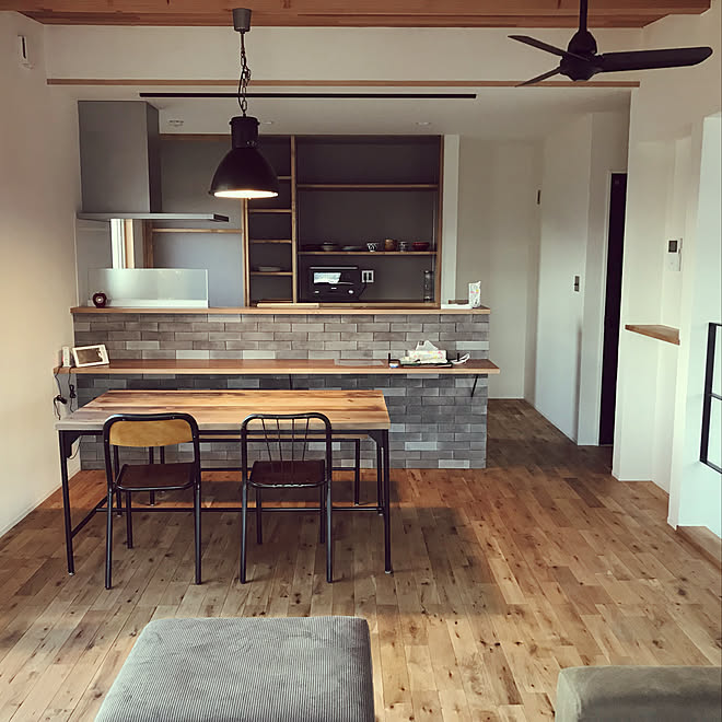 部屋全体 二階リビング ビンテージ風 男前インテリアのインテリア実例 18 04 21 23 57 31 Roomclip ルームクリップ