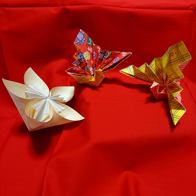 祝い鶴 折り紙 お正月飾り 明けましておめでとうございます ハンドメイドのインテリア実例 18 01 01 00 40 40 Roomclip ルームクリップ