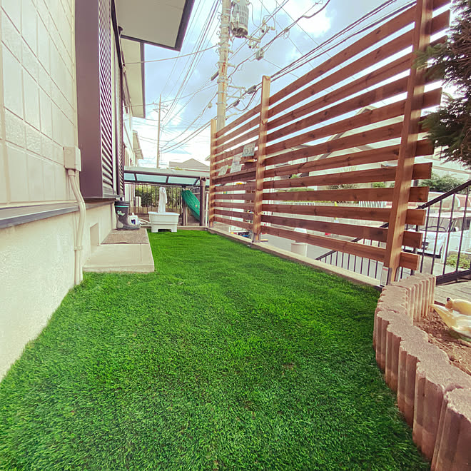 人工芝の庭 ウッドフェンス 玄関 入り口 Diy 北欧インテリア などのインテリア実例 21 06 29 17 58 31 Roomclip ルームクリップ