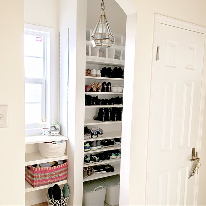 玄関 入り口 シューズクローク 靴収納 輸入住宅 海外インテリアに憧れる などのインテリア実例 17 03 25 17 08 50 Roomclip ルームクリップ