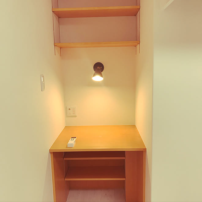書斎コーナー 造作棚 照明 北欧 机のインテリア実例 19 10 21 13 41 30 Roomclip ルームクリップ