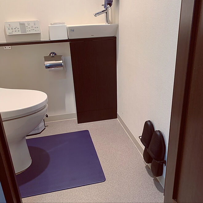 拭けるトイレマット スリッパ収納 セリア バス トイレのインテリア実例 05 19 17 22 47 Roomclip ルームクリップ