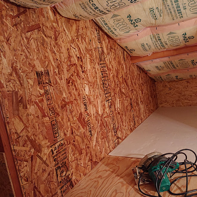 部屋全体 屋根裏部屋改造計画 小屋裏 屋根裏収納 Osbボード などのインテリア実例 04 18 14 36 06 Roomclip ルームクリップ 部屋全体 屋根裏部屋改造計画 小屋裏 屋根裏収納 Osbボード などのインテリア実例 04 18 14 36 06 Roomclip ルームクリップ