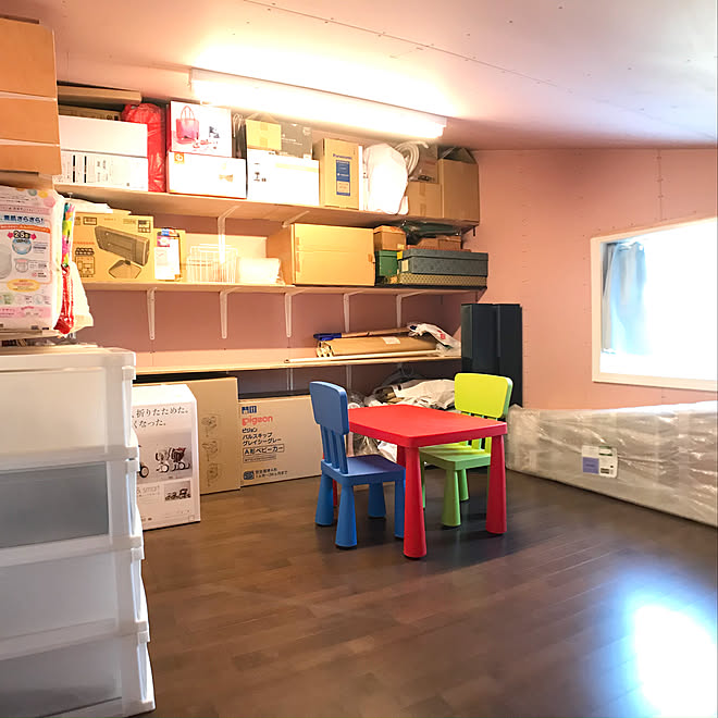 遮光カーテン Ikea 小屋裏収納 注文住宅 棚diy などのインテリア実例 04 03 18 11 18 Roomclip ルームクリップ