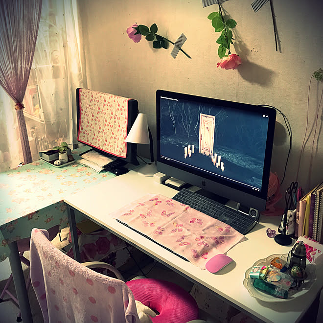 部屋全体 Macのある部屋 Imac ペンタブ パソコンデスク などのインテリア実例 18 04 24 00 56 49 Roomclip ルームクリップ
