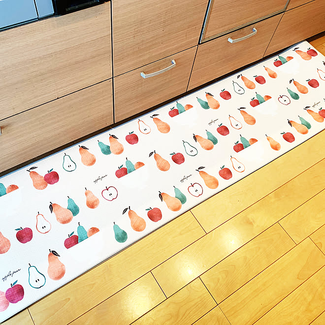 フルーツ柄 ニトリ キッチン キッチンマット あたたかい暮らし などのインテリア実例 22 05 18 12 28 52 Roomclip ルームクリップ