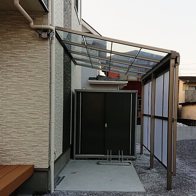 玄関 入り口 新築記録 狭小住宅 外構工事中 イナバ物置 などのインテリア実例 21 02 17 11 23 Roomclip ルームクリップ