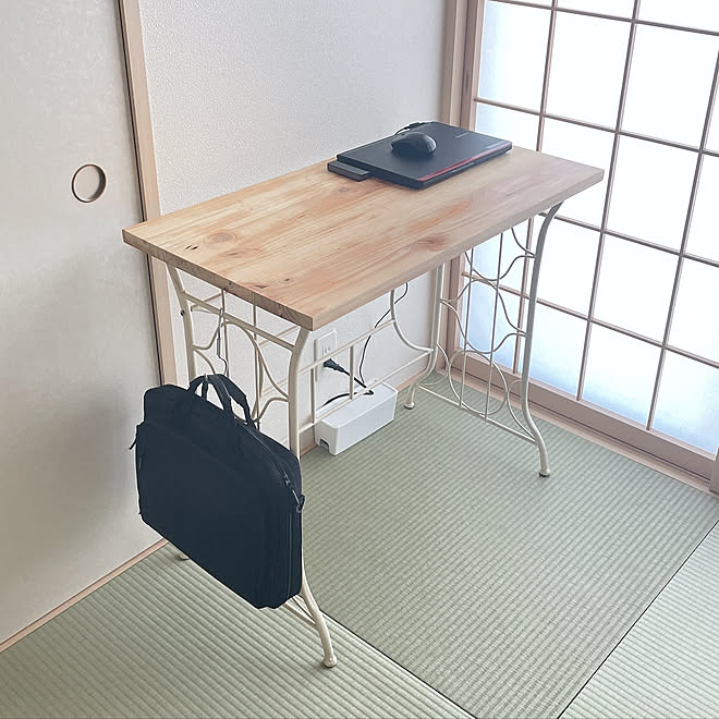 在宅ワーク パソコンデスクdiy レトロっぽい 琉球畳 和室 などのインテリア実例 21 09 29 07 42 45 Roomclip ルームクリップ
