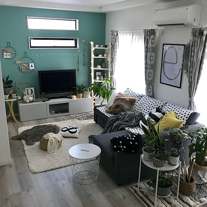 リビング 模様替え 観葉植物 ボールライト モフモフ などのインテリア実例 18 12 14 09 11 39 Roomclip ルームクリップ