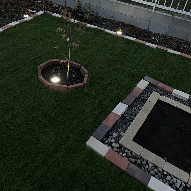 埋め込み式ソーラーライト ナチュラル 裏庭改造中 庭キャンプ バーベキュースペース などのインテリア実例 08 26 19 10 12 Roomclip ルームクリップ