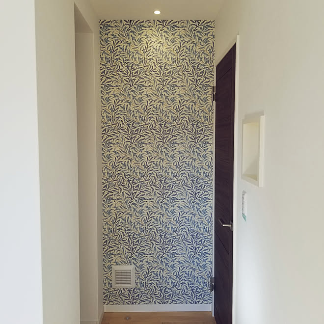 ベッド周り モリスの壁紙 モリス ウィローボウ 寝室 などのインテリア実例 05 13 19 42 49 Roomclip ルームクリップ