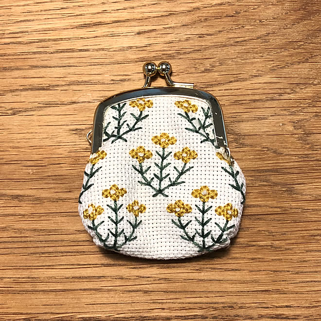 クロスステッチ/ハンドメイド/がま口/こどもと暮らす。/手芸...などのインテリア実例 - 2019-11-15 13:29:54