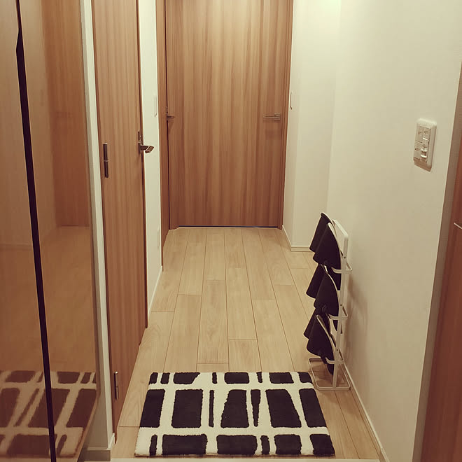 玄関 入り口 玄関インテリア マンションインテリア 北欧 シンプルモダン などのインテリア実例 22 04 06 52 16 Roomclip ルームクリップ