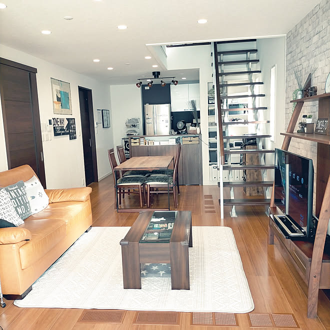 リビング シンプル ニトリ 男前インテリア 色を統一 などのインテリア実例 21 08 29 07 51 01 Roomclip ルームクリップ