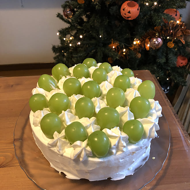 シャインマスカットケーキ シャインマスカット お誕生日ケーキ 手作りケーキ 机のインテリア実例 10 11 16 25 44 Roomclip ルームクリップ シャインマスカットケーキ シャインマスカット お誕生日ケーキ 手作りケーキ 机のインテリア実例 10 11 16 25 44 Roomclip ルームクリップ
