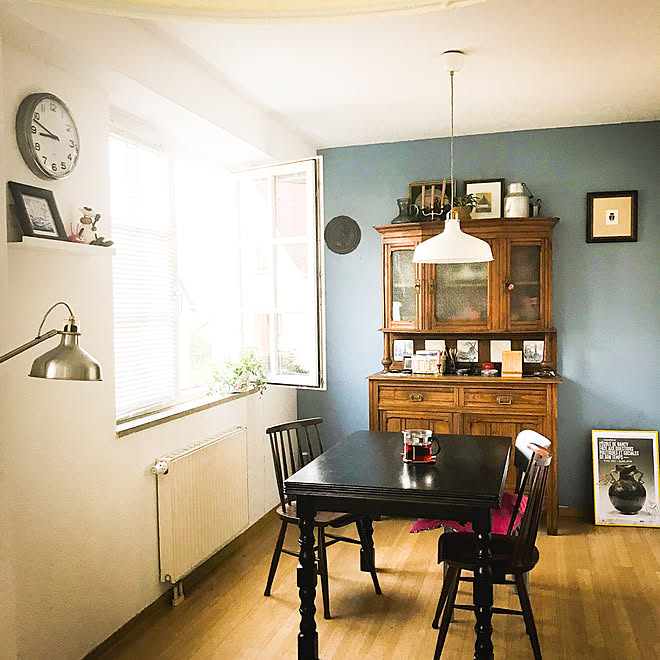 棚 色壁 ドイツ生活 田舎暮らし 子どものいる暮らしのインテリア実例 18 10 11 23 05 08 Roomclip ルームクリップ