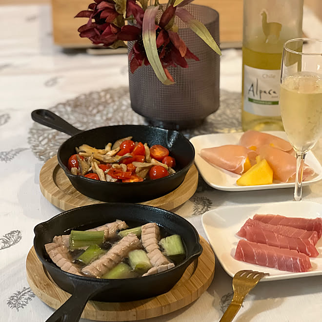 食欲の秋です ニトリ マグロしゃぶしゃぶ ブラックペッパーホール 田崎真也さんのレシピ などのインテリア実例 21 10 08 23 46 Roomclip ルームクリップ 食欲の秋です ニトリ マグロしゃぶしゃぶ ブラックペッパーホール 田崎真也さんのレシピ などのインテリア実例 21 10 08 23 46 Roomclip ルームクリップ