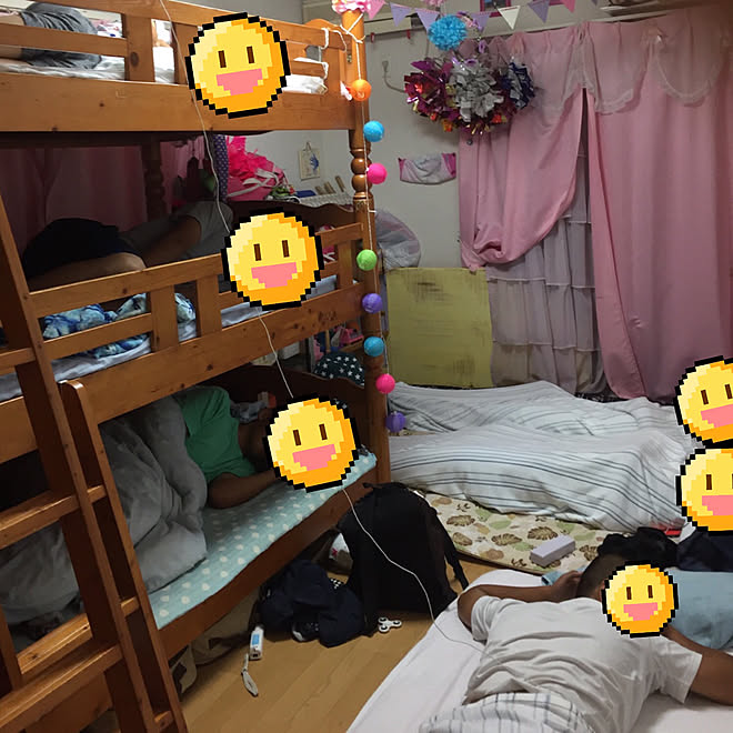三段ベッド 子供部屋改造中 三段ベッドを二段に ベッド周りのインテリア実例 05 04 08 14 35 Roomclip ルームクリップ 三段ベッド 子供部屋改造中 三段ベッドを二段に ベッド周りのインテリア実例 05 04 08 14 35 Roomclip ルームクリップ