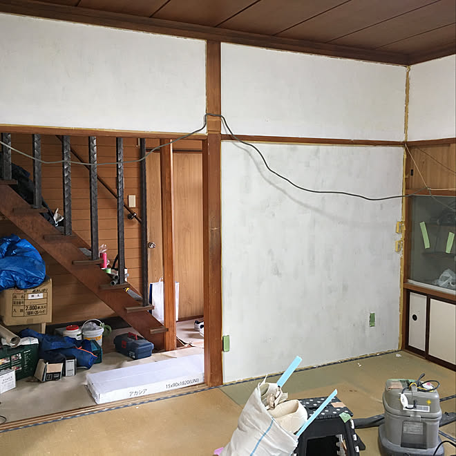 うまーくヌレール パテ埋めした後に漆喰 Diy 砂壁 砂壁リフォーム などのインテリア実例 19 12 01 18 44 29 Roomclip ルームクリップ うまーくヌレール パテ埋めした後に漆喰 Diy 砂壁 砂壁リフォーム などのインテリア実例 19 12 01 18 44 29 Roomclip ルームクリップ