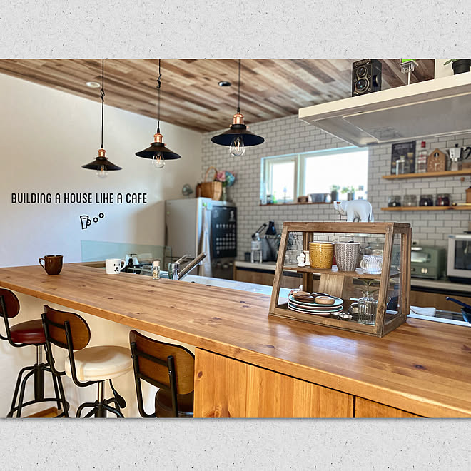 キッチン 無垢の床 吹き抜けのある家 ナチュラル カフェ風 などのインテリア実例 21 05 23 08 35 06 Roomclip ルームクリップ