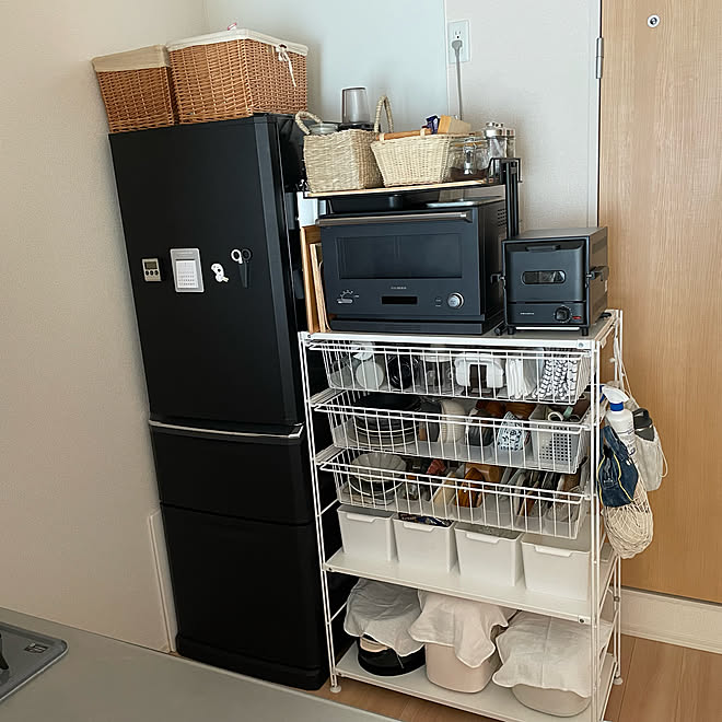 マスキングテープ 冷蔵庫リメイク 大和ハウスの賃貸 ひとり暮らしをとことん楽しむ 女子部屋 などのインテリア実例 21 10 15 10 47 45 Roomclip ルームクリップ