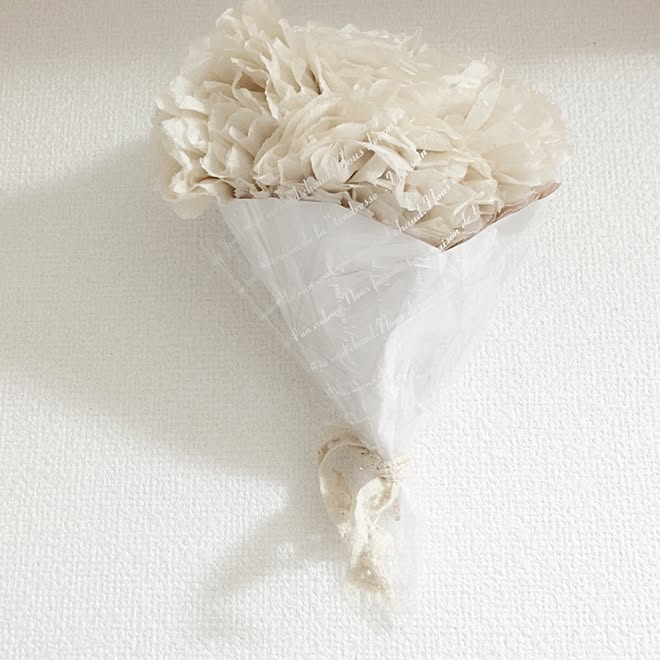 壁 天井 ペパナプフラワー花束 ペーパーナプキン 紙ナプキン ペパナプフラワー などのインテリア実例 16 04 02 06 24 Roomclip ルームクリップ