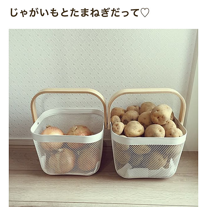 壁 天井 ストッカー じゃがいも収納場所 たまねぎ収納場所 メッシュバスケット などのインテリア実例 19 01 05 14 12 39 Roomclip ルームクリップ