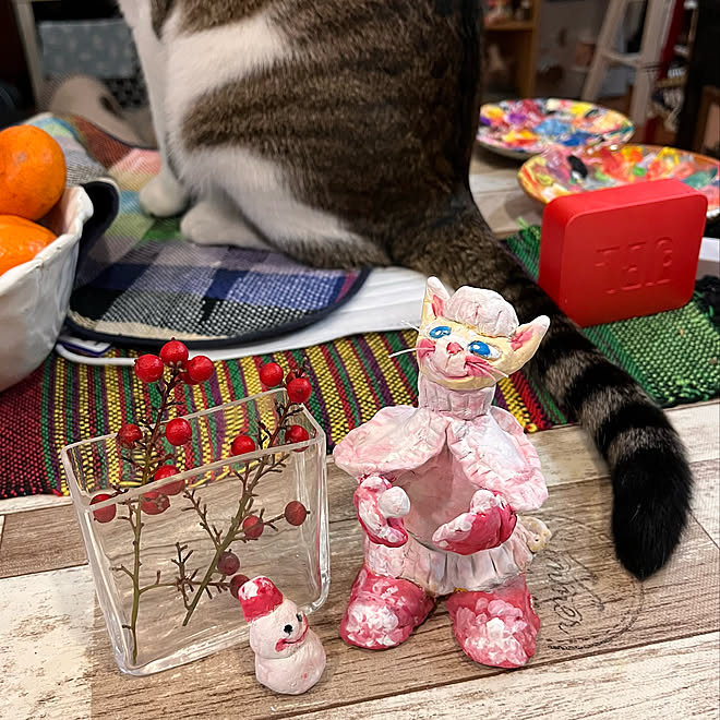 テーブルにリメイクシート貼ってます 紙粘土雪の中の猫と雪だるま 南天の実 紙粘土工作で猫 白キジのん などのインテリア実例 21 12 19 19 34 40 Roomclip ルームクリップ テーブルにリメイクシート貼ってます 紙粘土雪の中の猫と雪だるま 南天の実 紙粘土工作で猫 白キジのん などのインテリア実例 21 12 19 19 34 40 Roomclip ルームクリップ