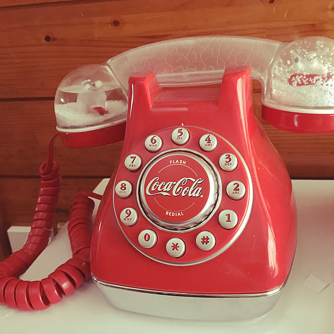 リビング レトロ電話 雑貨 コカコーラ アメリカンヴィンテージ などのインテリア実例 17 08 18 13 33 44 Roomclip ルームクリップ
