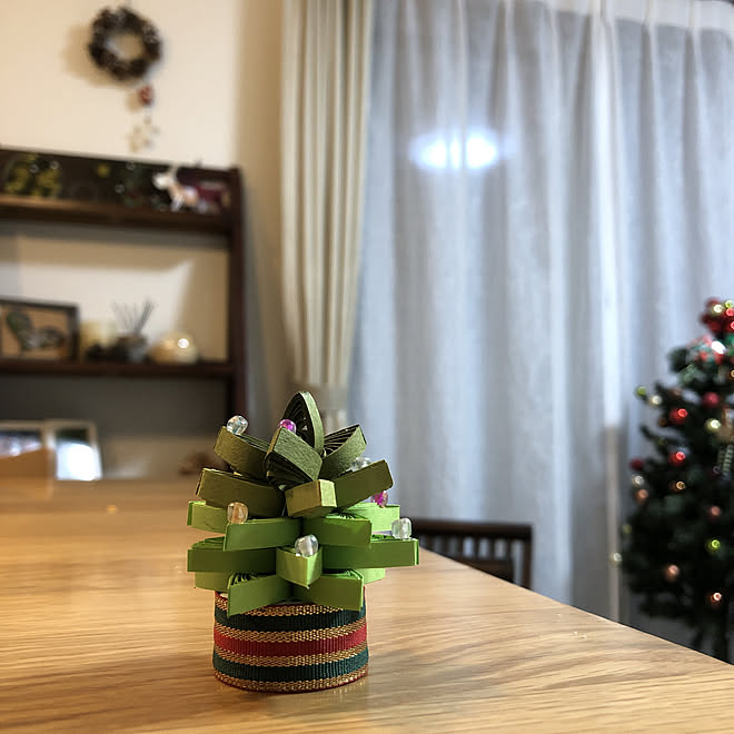 ペットボトルのキャップ クリスマス ハンドメイド 細かい作業が好き ペーパークイリング などのインテリア実例 21 11 11 23 23 25 Roomclip ルームクリップ