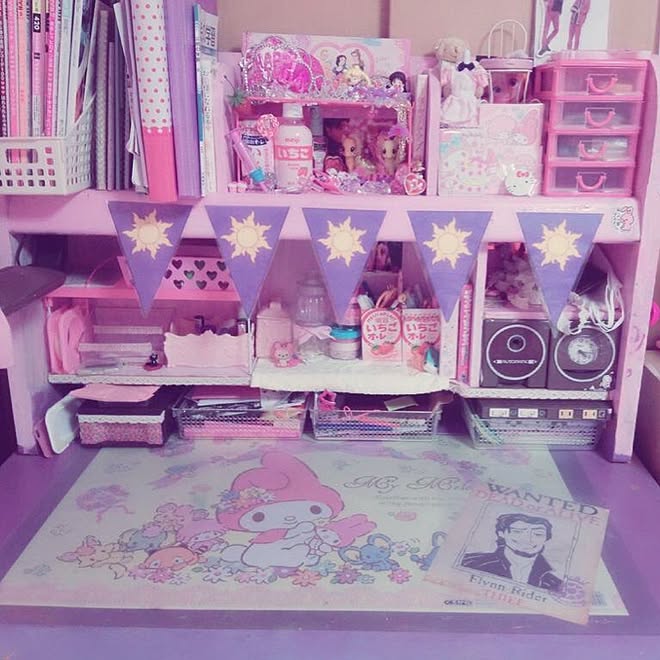 机 マイメロディ ゆめかわいい ムラサキ ピンク などのインテリア実例 16 08 04 08 46 17 Roomclip ルームクリップ