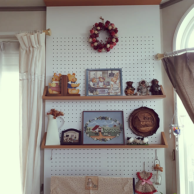 壁/天井/有孔ボード/雑貨/カメラマークを消したくて♡/いいね、押し逃げごめんなさい。&hellip;などのインテリア実例 20191027