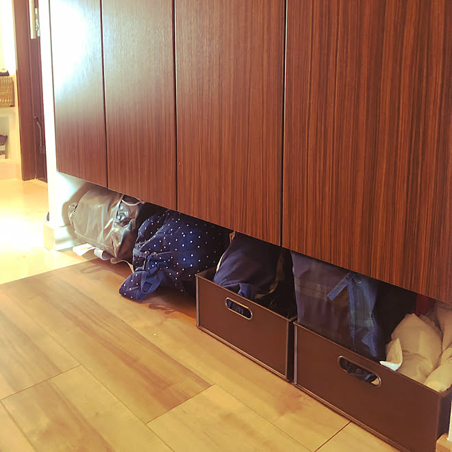 玄関収納 非常持ち出し袋 災害に備える 狭小マンション こどものいる暮らし などのインテリア実例 19 04 09 11 34 24 Roomclip ルームクリップ