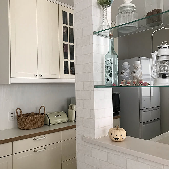 Ikeaでカボチャ 吊り戸棚 Ikea食器棚 Ikea ハロウィン などのインテリア実例 19 09 26 08 08 59 Roomclip ルームクリップ