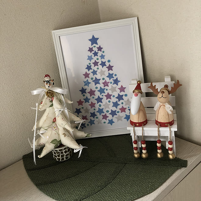 ハンドメイドツリー 300均雑貨 クリスマス クリスマス雑貨 100均雑貨 などのインテリア実例 2020 11 07 13 27 19 Roomclip ルームクリップ