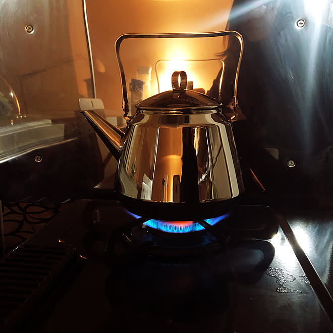 やかん出しっぱなしですみません…/やかん ケトル/北欧スタイル/北欧テイスト/一人暮らし...などのインテリア実例 - 2020-01-21 23:03:58