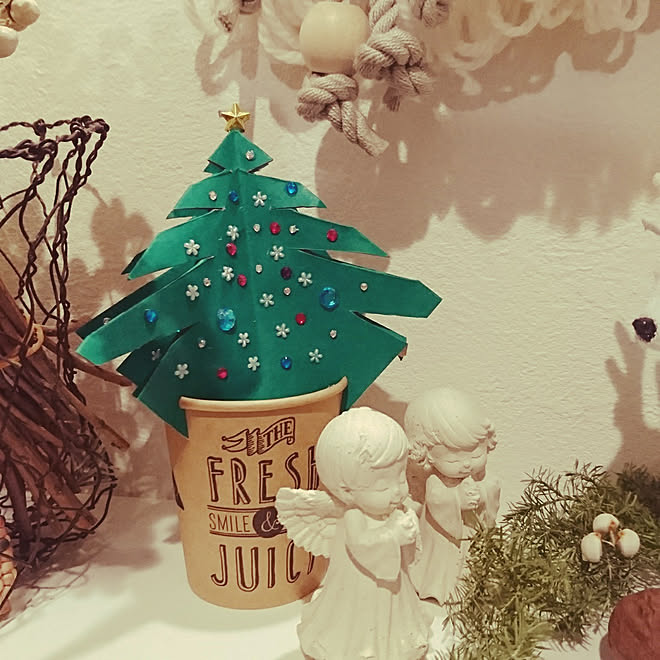 棚 クリスマス Chocoさんの天使 こどもと暮らす 折り紙工作 などのインテリア実例 21 12 13 22 45 27 Roomclip ルームクリップ