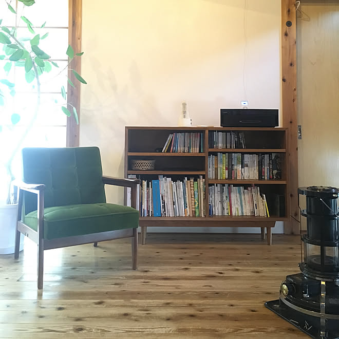部屋全体 本棚 スタンダードトレード 植物 カリモク60 などのインテリア実例 19 01 22 13 33 09 Roomclip ルームクリップ