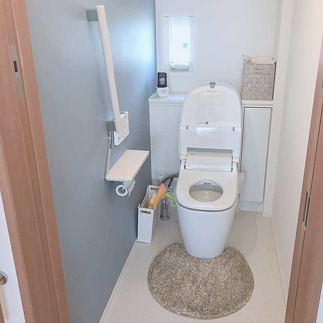 補強壁 くすみブルー アクセントクロス トイレ バリアフリー などのインテリア実例 19 06 30 10 34 57 Roomclip ルームクリップ