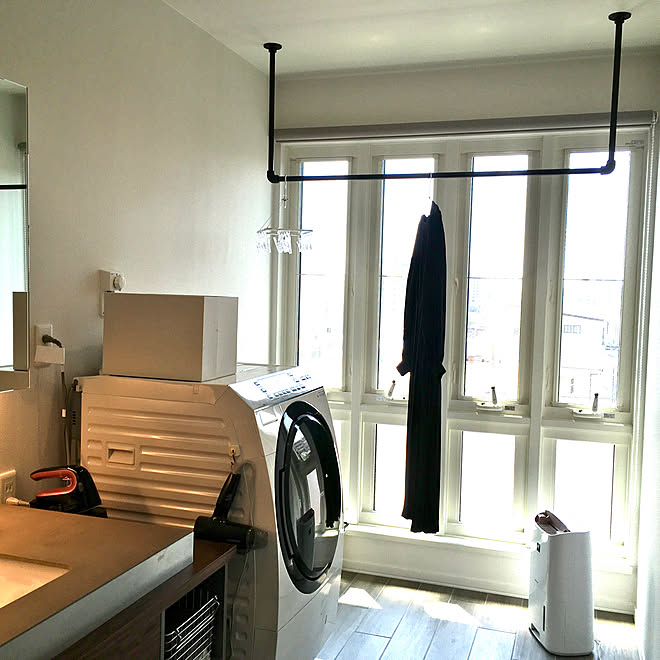 洗面所 サンルーム 室内干し 部屋干し リビエラタイル などのインテリア実例 05 07 23 09 00 Roomclip ルームクリップ