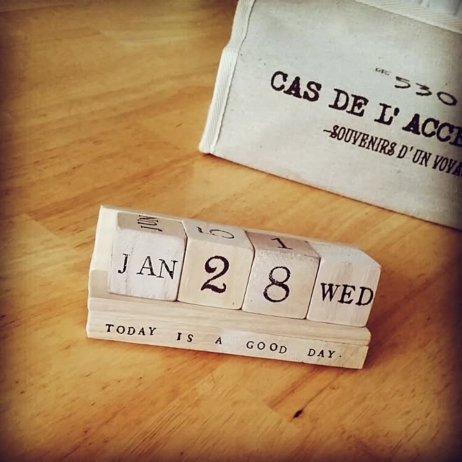 リビング 万年カレンダー ダイソー 手作り ダイソー木材 などのインテリア実例 15 01 28 09 35 24 Roomclip ルームクリップ