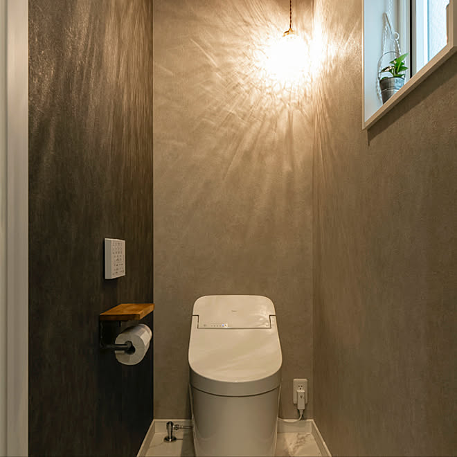 ペンダントライト ロータンクトイレ モルタル風壁紙 モルタル風クロス サンゲツ壁紙 などのインテリア実例 21 05 25 21 39 51 Roomclip ルームクリップ ペンダントライト ロータンクトイレ モルタル風壁紙 モルタル風クロス サンゲツ壁紙 などのインテリア実例 21 05 25 21 39 51 Roomclip ルームクリップ