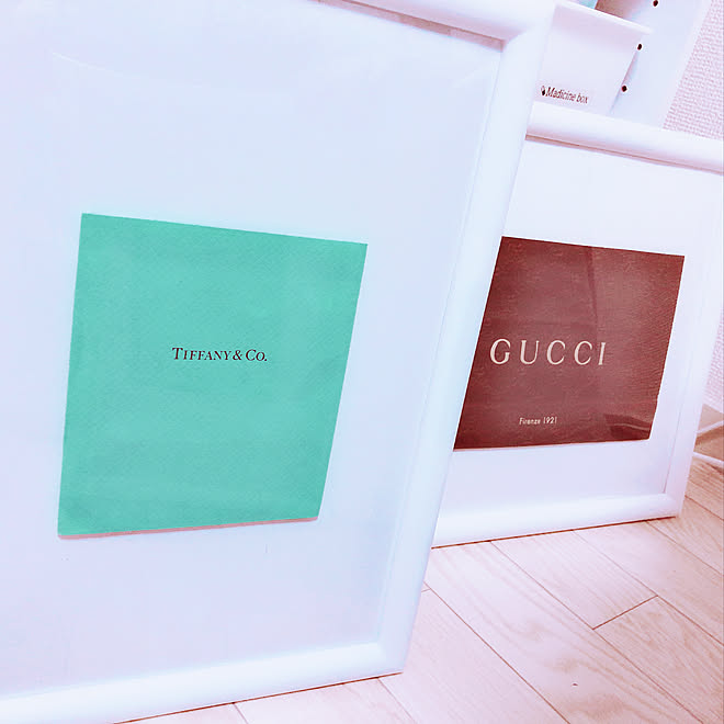 壁 天井 Tiffany 紙袋 リメイク 見せる収納 などのインテリア実例 18 07 10 01 07 58 Roomclip ルームクリップ