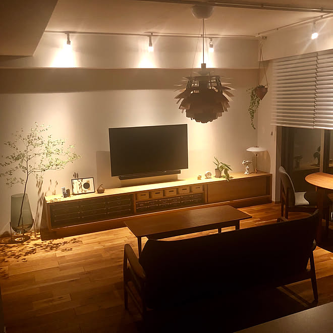 リビング ルイスポールセン 間接照明 リサラーソン 無印良品 などのインテリア実例 18 09 01 05 51 Roomclip ルームクリップ